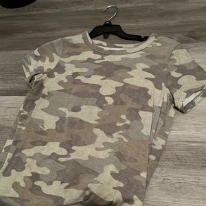 camo top